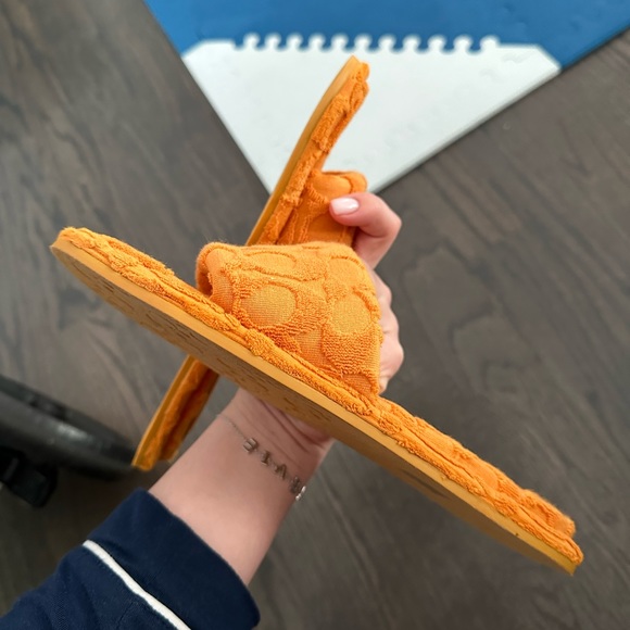 BNWT COACH Bridgett Sandal In Signature Terry Cloth! SIZE 7.5! - Picture 10 of 11